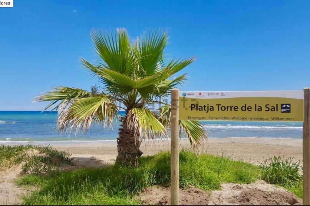 Apartamento En Primera Linea De Playa Con Vistas Cabanes  Exterior foto